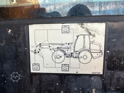 JCB TM 320 T4F * AGRI * Q-FIT * 40Km/h * VOLLGUMMI *