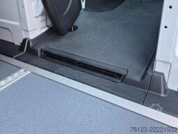 MERCEDES-BENZ 517Sprinter Lord Light 22 Sitzer Lagerfahrzeug S