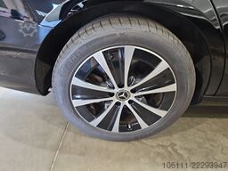 MERCEDES-BENZ E 300 de 4Matic T-Modell Burmester Pano Head-UP