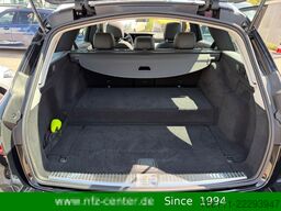 MERCEDES-BENZ E 300 de 4Matic T-Modell Burmester Pano Head-UP