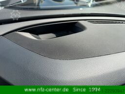 MERCEDES-BENZ E 300 de 4Matic T-Modell Burmester Pano Head-UP