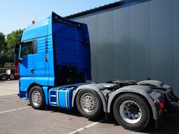 MAN TGX 26.460 6x2 tractor unit 674.600km