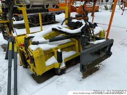 Multihog Kombi-Schneepflug+Kehrwalze