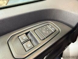 RENAULT Trafic Style Life 8 Sitze Klima Tempomat LED