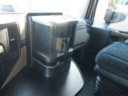 Mercedes-Benz Actros 3351 6x4 tractor unit