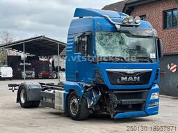 MAN TGX 18.440 4x2 Fahrgestell Euro6 *Unfallschaden*