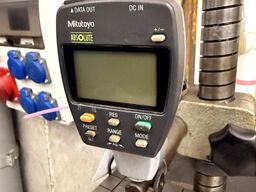 MITUTOYO Altimeter Gauge + Magnetic Plate