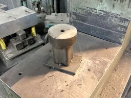 HOVIPLAST Pneumatic Press