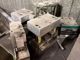 HOVIPLAST Pneumatic Press