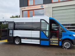 MERCEDES-BENZ Sprinter 517 Heckniederflur Vorlauffahrzeug