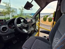 MERCEDES-BENZ Sprinter 517 Heckniederflur Vorlauffahrzeug
