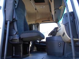 Mercedes-Benz Actros 1848