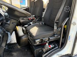 IVECO Eurocargo 180-320 KRAN 14m FUNK KIPPER AHK