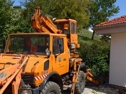 Mercedes-Benz Unimog U424/U1000