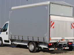 Citroën Jumper Schiebeplane und LBW