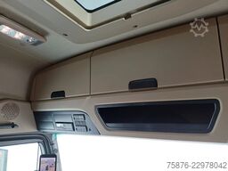 MERCEDES-BENZ Actros mit Anhänger für 6 PKW Bald Verfügbar !