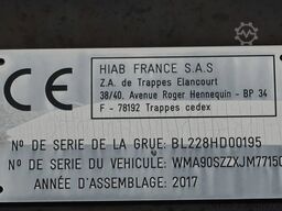 MAN TGS 35.360 Kraanwagen + oprijwagen Hiab 228 E3