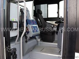Iveco Crossway Line 10.8m Pop light