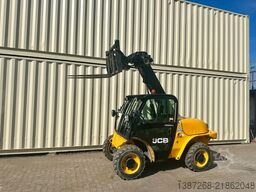 JCB 520-40 / 2017 BJ / 2.297 Bh / 4 Meter / 2 Tonnen