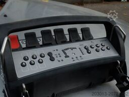 MAN TGS 26.320 6x2 Abrollkipper + Kran HIAB 166 E-5