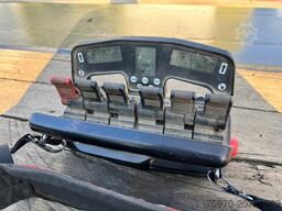 DAF CF 85.460 2012 EEV 8X2 HIAB 85Tm CRANE HANDGESC...