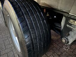 Floor FLO 17 27 Hardwood, New Condition !!!!