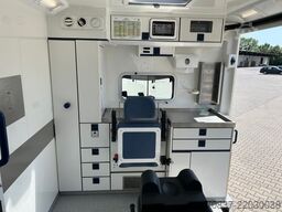 MERCEDES-BENZ Sprinter 519 / 4x4 / RTW / WAS / Trage
