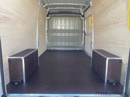 Peugeot Boxer Kasten Hochraum 335 L3H2 BlueHDi 140 2.2 FAP EU6e