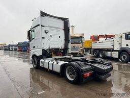 MERCEDES-BENZ ACTROS 1845 *  GIGASPACE * 2 X TANK * ACC *