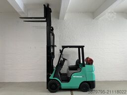 Mitsubishi FGC33NY | 3300kg | 4,42m | 1432h