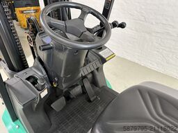 Mitsubishi FGC33NY | 3300kg | 4,42m | 1432h