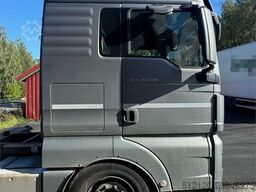 MAN TGX 26.500 Container chassis w/ lift