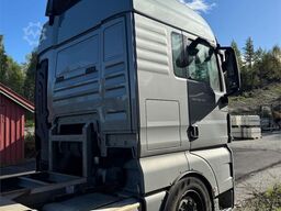 MAN TGX 26.500 Container chassis w/ lift
