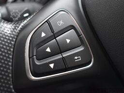 MERCEDES-BENZ Vito Kasten 116 CDI 4x4 lang Autom. Navi PDC