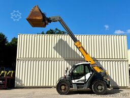 LIEBHERR T55-7s / 2.231 H / 5.5 Tonnen / 156 PS