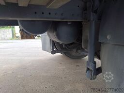 MAN TGM 18-290 BL  - E6 - RIDEAU A DROITE