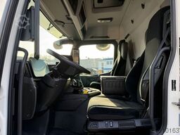 MERCEDES-BENZ ACTROS 1830 L Koffer 7 m LBW 2.000 kg*LASI VDI