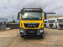 MAN TGS 37.360 BB - LIEBHERR 10M3