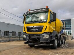 MAN TGS 37.360 BB - LIEBHERR 10M3