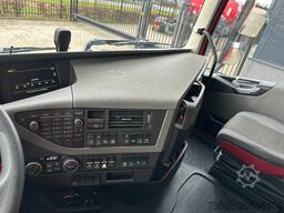 Volvo FH 13.420 Globetrotter 4x2, ADR (EXII, EXIII, F...