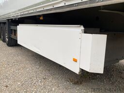 SCHMITZ CARGOBULL SKO 18/L FP 25_ Trockenfracht_ Türen_ disc