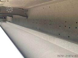 SCHMITZ CARGOBULL SKO 18/L FP 25_ Trockenfracht_ Türen_ disc