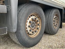 SCHMITZ CARGOBULL SKO 18/L FP 25_ Trockenfracht_ Türen_ disc