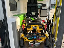 FORD Transit / Trage + Liege + Rampe