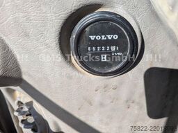 VOLVO EC 220 / SW + 2 Löffel