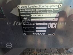 VOLVO EC 220 / SW + 2 Löffel