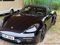 PORSCHE 718 Boxster