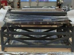 Flexotiskový tiskový stroj na potisk pře Flexo printing press / Tiskařský stroj –