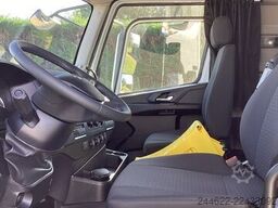Ford Ford 4x2 Road 1833 Low Roof Sleeper Cab