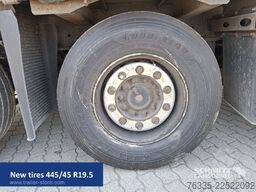 Kögel Curtainsider Mega
